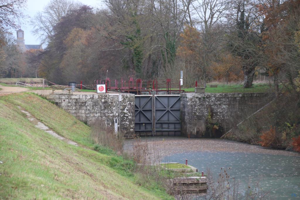 Le canal de Nantes à Brest Le canal de Nantes à Brest
