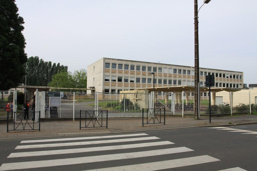 Collège Jean Mermoz Collège Jean Mermoz