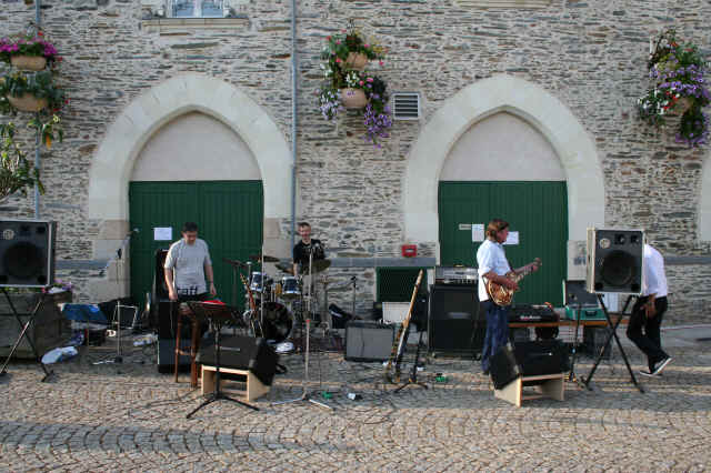 Parvis de la mairie Parvis de la mairie