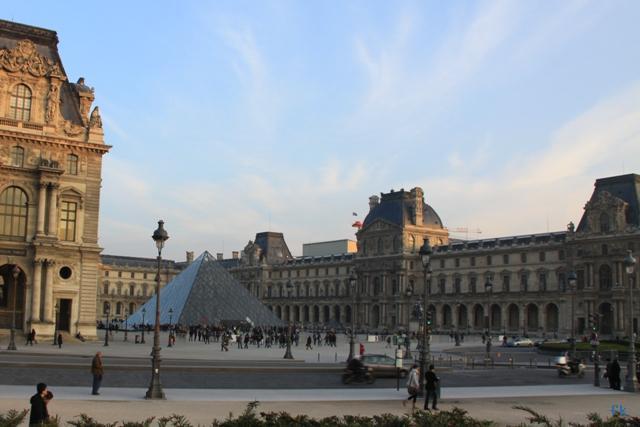 Le Louvre Le Louvre