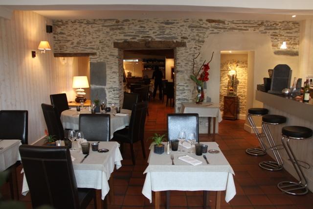 Restaurant La Pierre Bleue Restaurant La Pierre Bleue